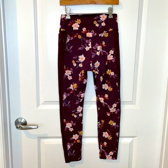 PINK | Women’s PINK by VICTORIA’S SECRET Floral Pattern Leggings Size Small - Picture 6 of 6